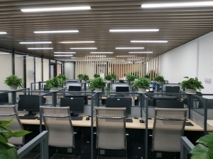 廣鑫商務信息咨詢公司 引領企業智慧決策，助力商業成功